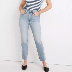 Everlane 90's Cheeky Jeans- Curvy Fit
